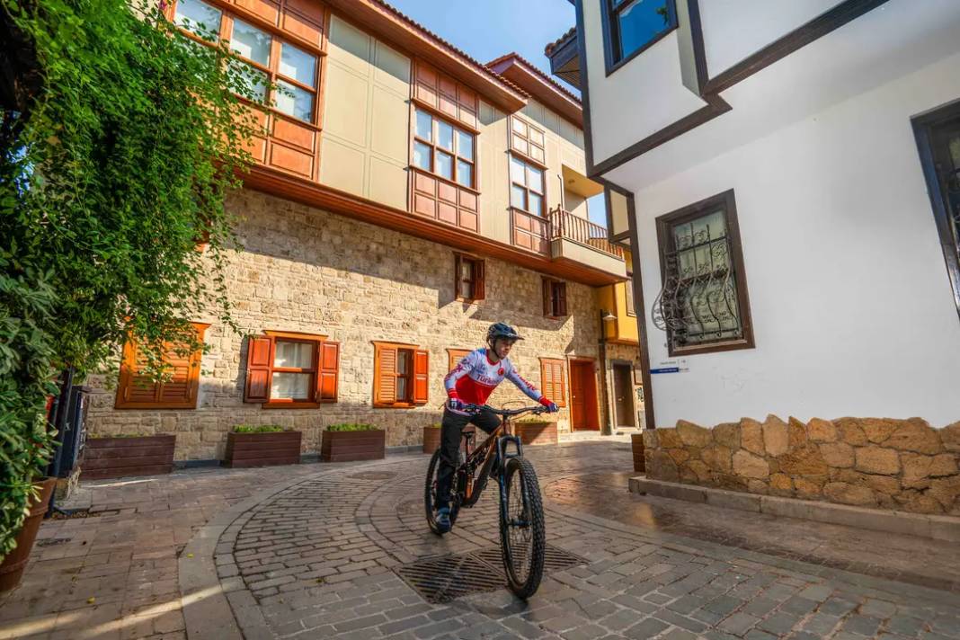 Kaleiçi’nde Pedal Sesleri Yankılanacak 1